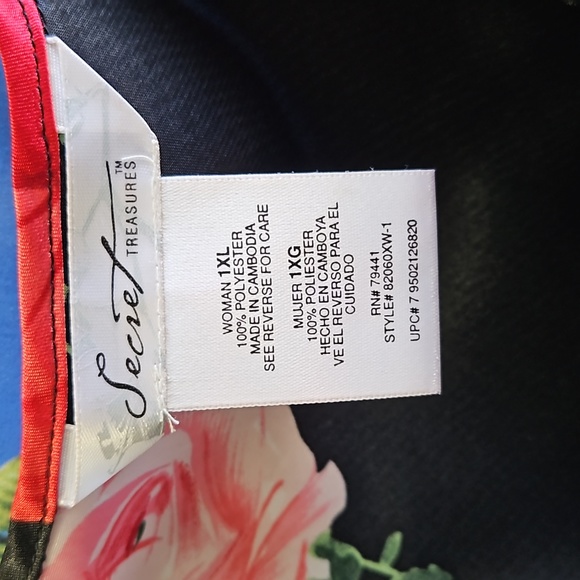 Secret treasures silky nighty black with 🌹 roses 1XL black roses - Picture 4 of 7